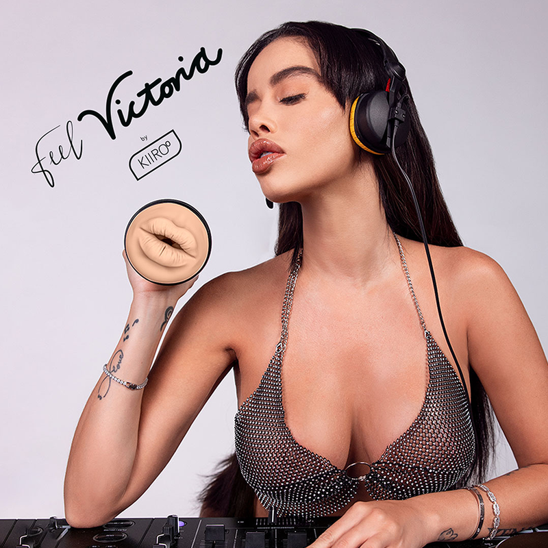 KIIROO FEEL VICTORIA JUNE BOUCHE